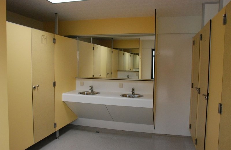 Sanitarhaus waschbecken